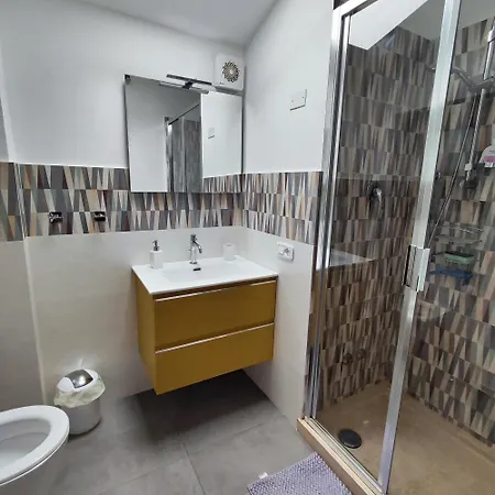 Vicolo Delle Forbici